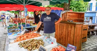 Marché hebdomadaire d'Aubeterre-sur-Dronne