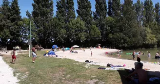 Plan d'eau des 3 fontaines et restauration