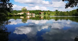 Chambon Station - Circuits trail, marche nordique et balades en famille