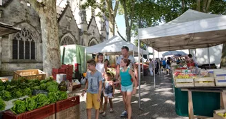 Marché Saint-Pierre de Saintes