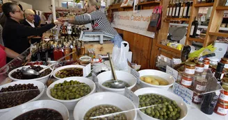 Marché Saint-Pierre de Saintes