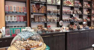 Yves Thuriès - Salon de thé