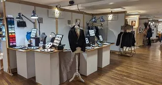 Exposition d'art : Le Bouton Haute Couture