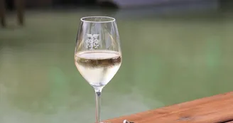 Les Pieds dans l'Eau Les Pieds dans l'Eau