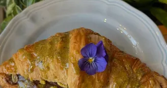 Le Café des Fleurs Le Café des Fleurs