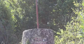 La croix de chemin La croix de chemin